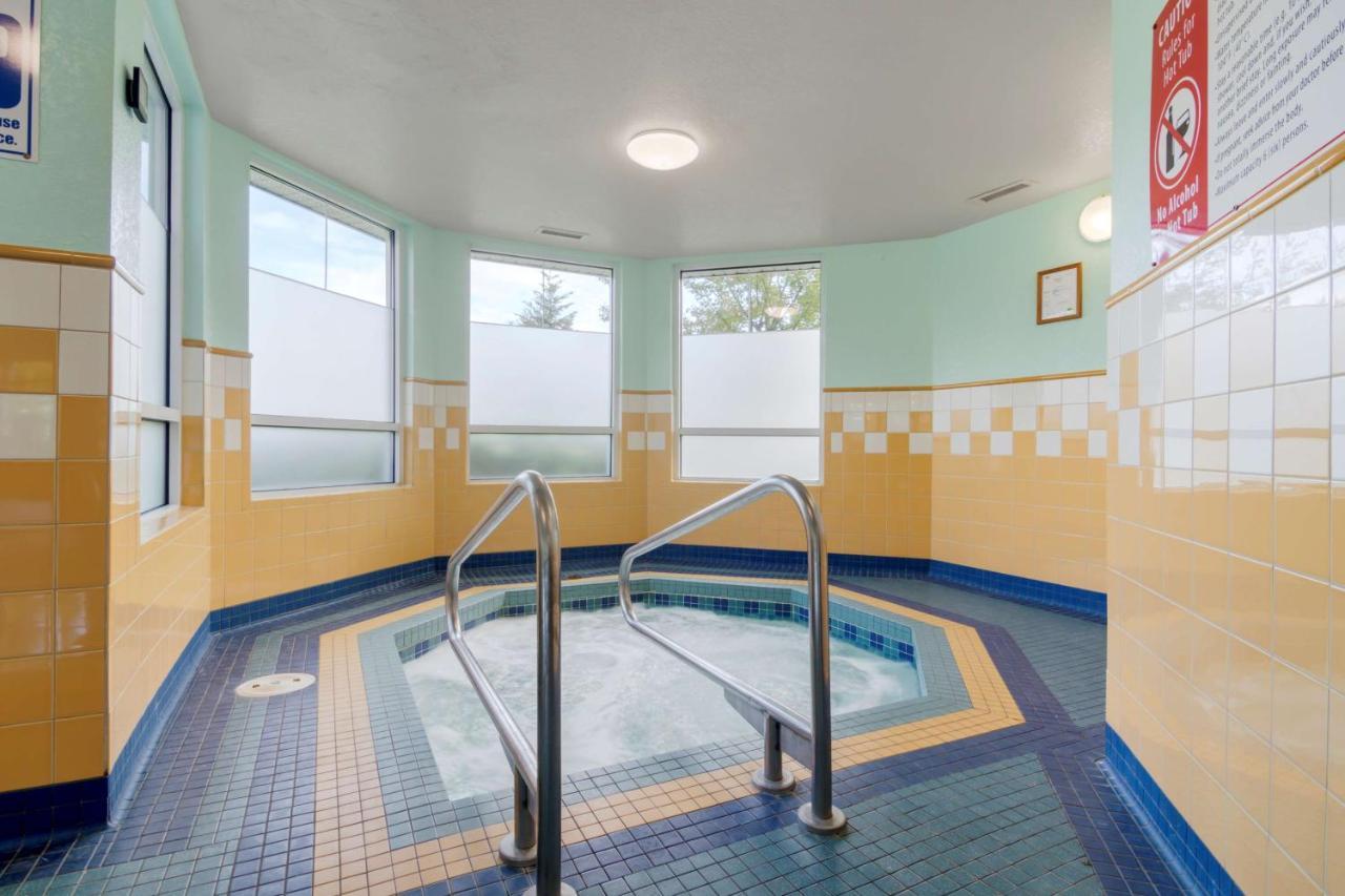 Best Western Plus Chemainus Inn Exterior photo