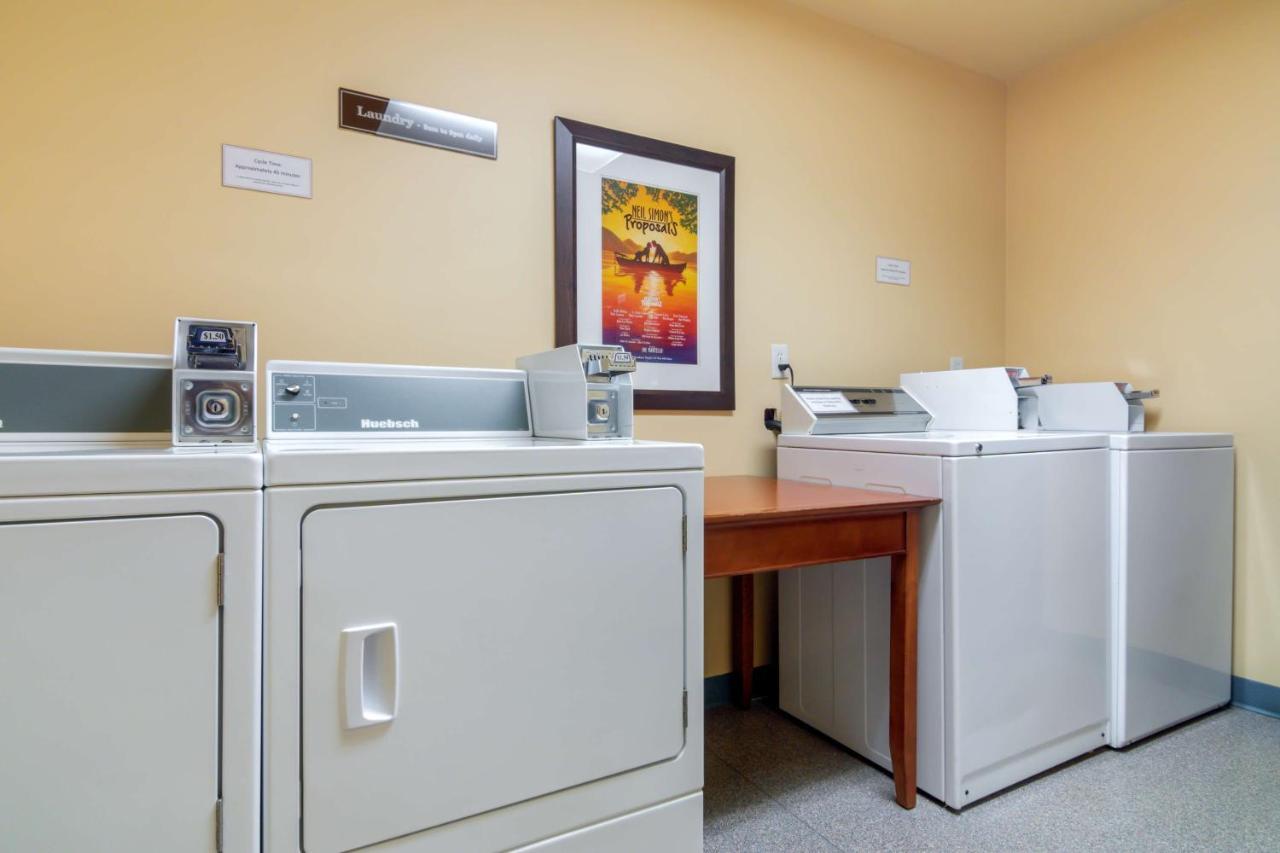 Best Western Plus Chemainus Inn Exterior photo