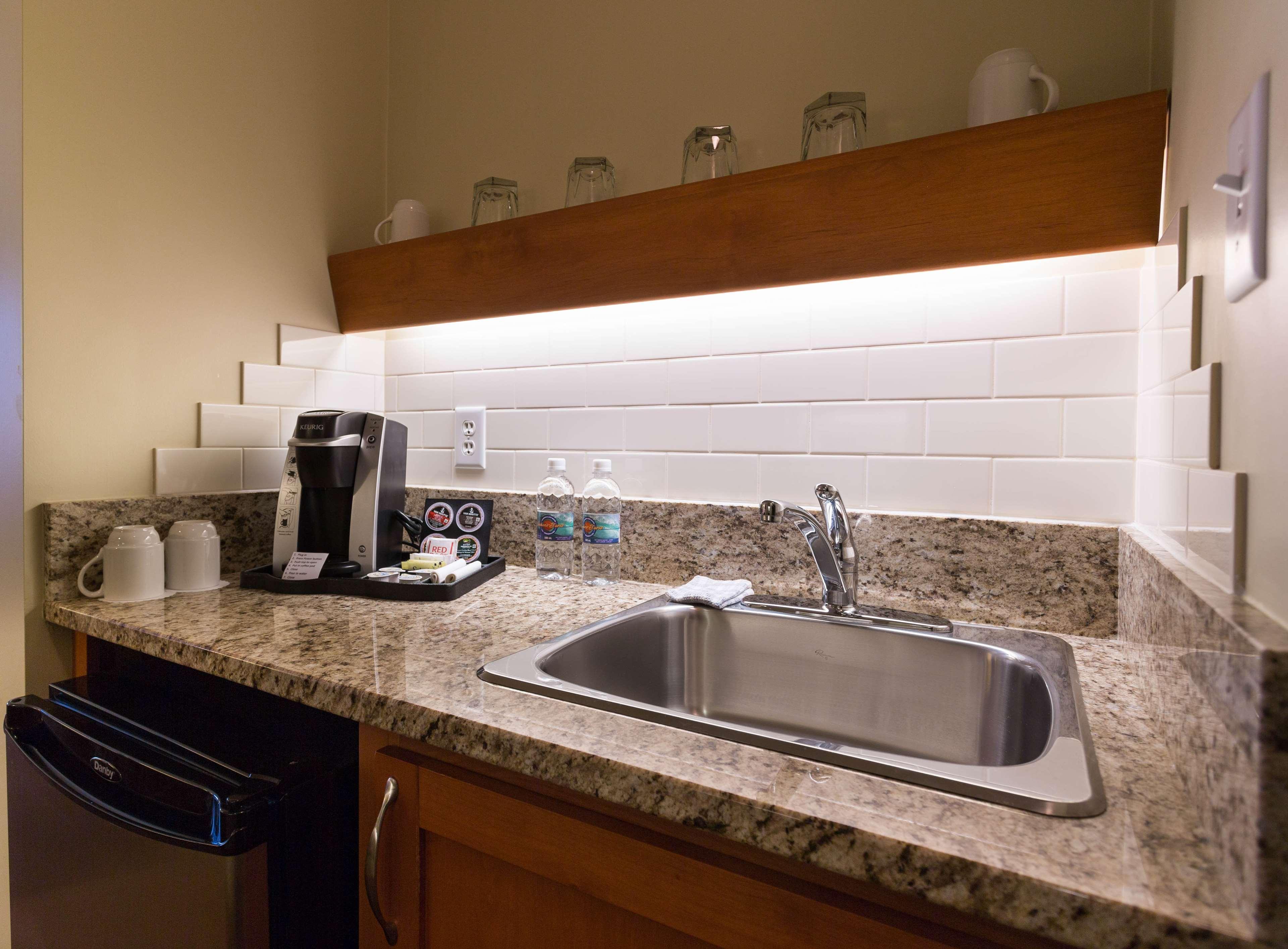 Best Western Plus Chemainus Inn Exterior photo